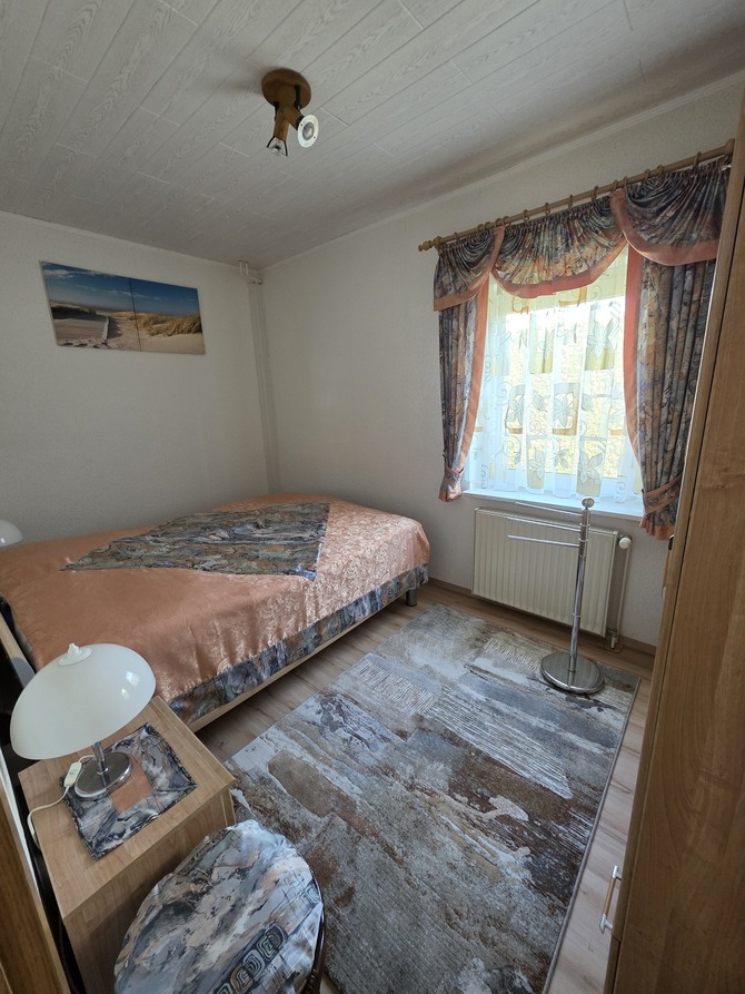 Ferienhaus in K&uuml;hlungsborn - H&ouml;ppner, Joachim - Schlafraum im Erdgescho&szlig;