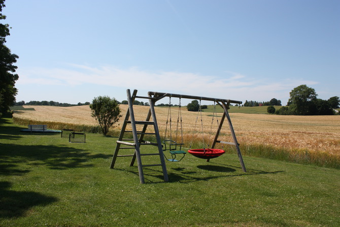 Ferienwohnung in Rettin - Ferienhof Hansen Strandhafer - KInder, hier ist viel Platz für euch!