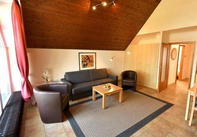 Appartement in Pelzerhaken - Appartement im Ferienpark AM WALDRAND - Wohnraum mit Kleiderschrank