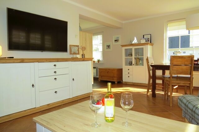Ferienhaus in Prerow - Prerower Seekiste - Bild 2