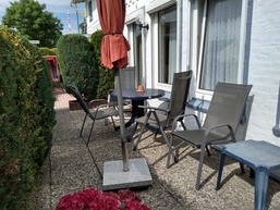 Fewo 5 m. Terrasse, Parkplatz, Fahrradgarage