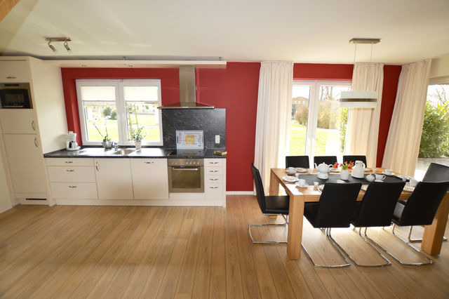 Ferienhaus in Fehmarn OT Staberdorf - Reetdachhaus 6, inkl. 2 Parkpl&auml;tze - Bild 6