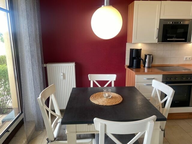 Ferienwohnung in Kühlungsborn - 9987- Urlaubsträume Am Meer, WE 3.4 Strandkorb auf der Terrasse - Bild 6