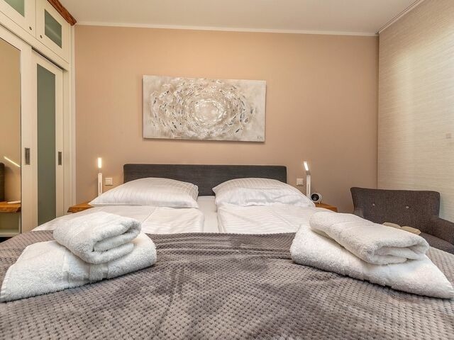 Ferienwohnung in Ostseeheilbad Zingst - Haus Ostseewind - Suite Windb&ouml;e - Ferienanlage Strandwiese - Bild 12