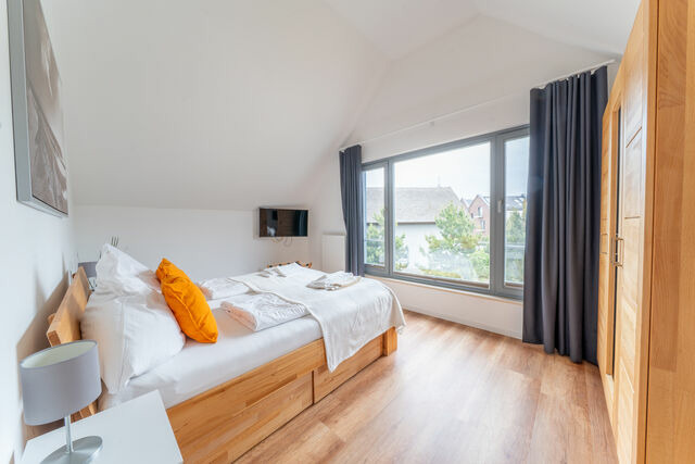Ferienhaus in Heiligenhafen - Ostsee - Reetdachhaus Nr. 2 "S&Uuml;DSTRANDHUS" im Strand Resort - Bild 3