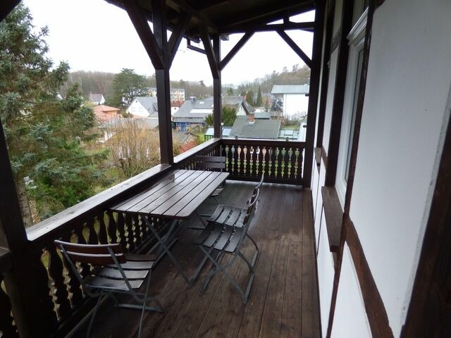 Ferienwohnung in Sellin - Sonnige Ferienwohnung -100qm - im 1. Obergeschoss der Villa Walhall in einem park&auml;hnlichen Garten - Bild 21