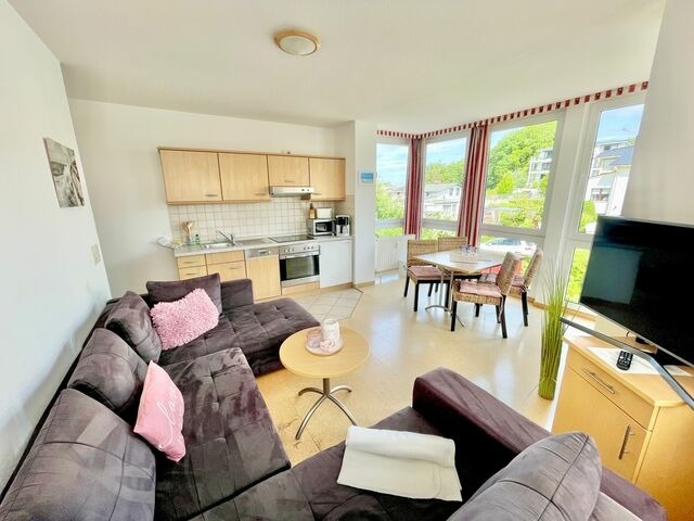 Ferienwohnung in Binz (Ostseebad) - FeWo Schl&ouml;sschen am Meer - Bild 13