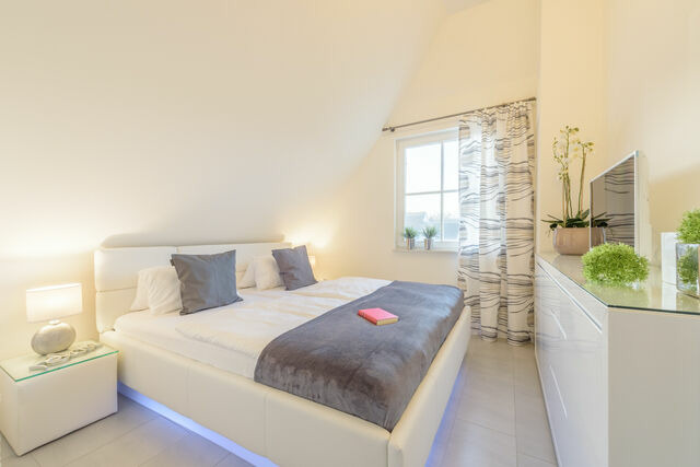 Ferienhaus in Glowe - Traum Reethaus am Meer mit Pool, Sauna & Yoga - Bild 21