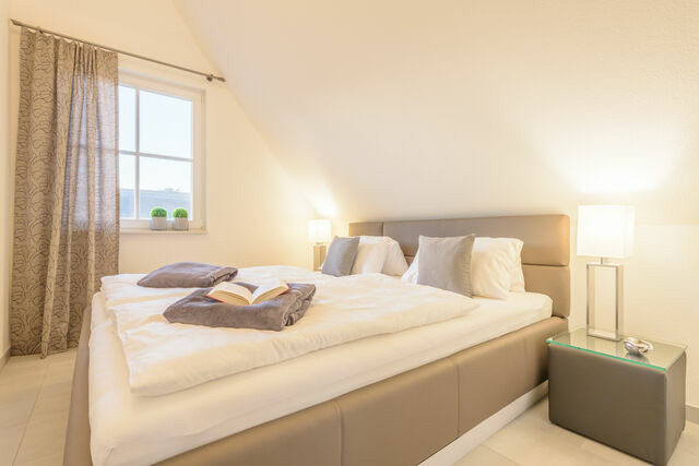 Ferienhaus in Glowe - Traum Reethaus am Meer mit Pool, Sauna & Yoga - Bild 24