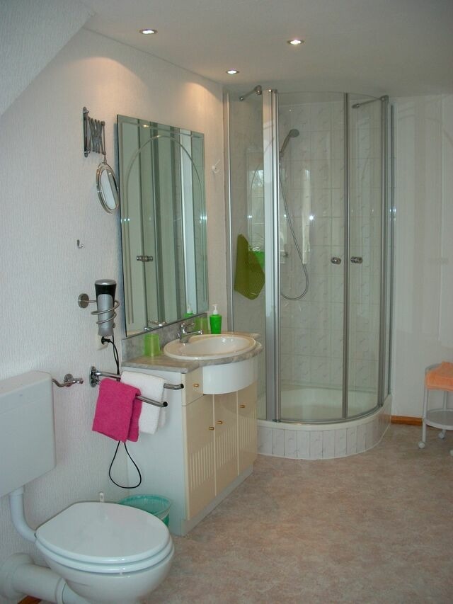 Doppelzimmer in Fehmarn OT Niendorf - Bauernhaus Kunz Zimmer 2 - Bild 11