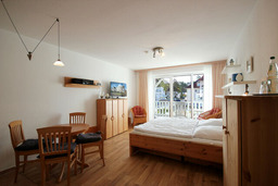 Haus Ostseeluft, Whg. 4 H&uuml;hnergott