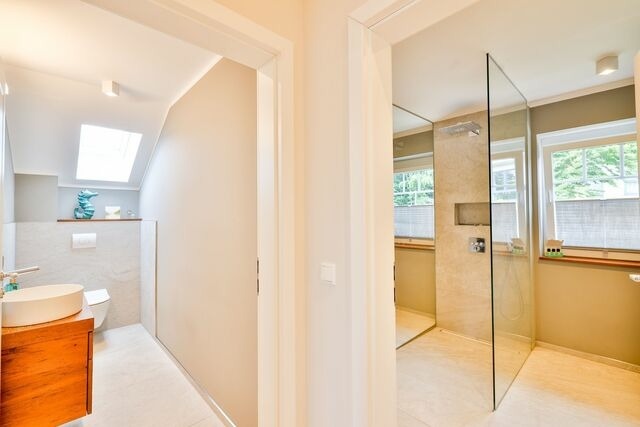 Ferienwohnung in Sellin - Ferienwohnung Weitblick mit gro&szlig;em Balkon, Sauna, Kaminofen im OG - Bild 6