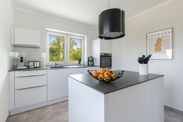 Ferienhaus in Fehmarn OT Westermarkelsdorf - De B&ouml;&ouml;i LuxusFerienhaus mit Meerblick, Sauna & Kamin - Bild 4