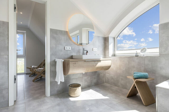 Ferienhaus in Fehmarn OT Westermarkelsdorf - De B&ouml;&ouml;i LuxusFerienhaus mit Meerblick, Sauna & Kamin - Bild 21